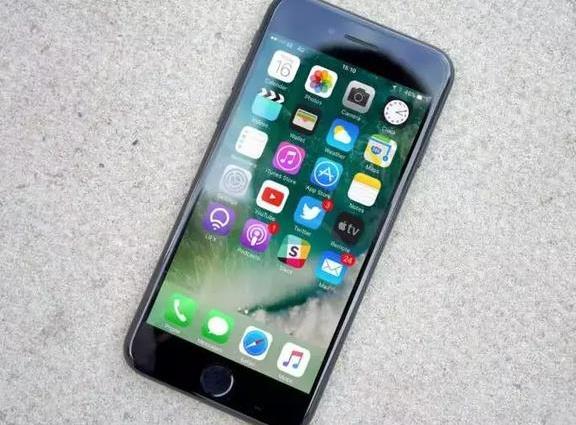 cydia商店支付系统关闭不代表越狱的结束,这点要明白! cydia商店支付系统关闭不代表越狱的结束,这点要明白!