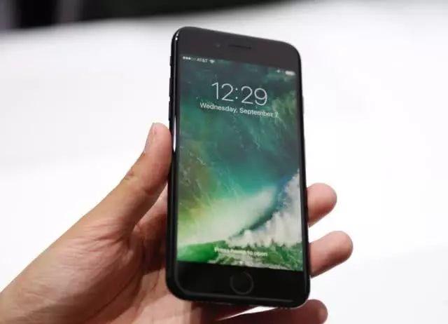iPhone7升至苹果iOS12流畅吗? iPhone7升至苹果iOS12流畅吗?