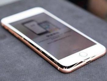 iPhone 8电池鼓包会爆炸吗? iPhone 8电池鼓包会爆炸吗?
