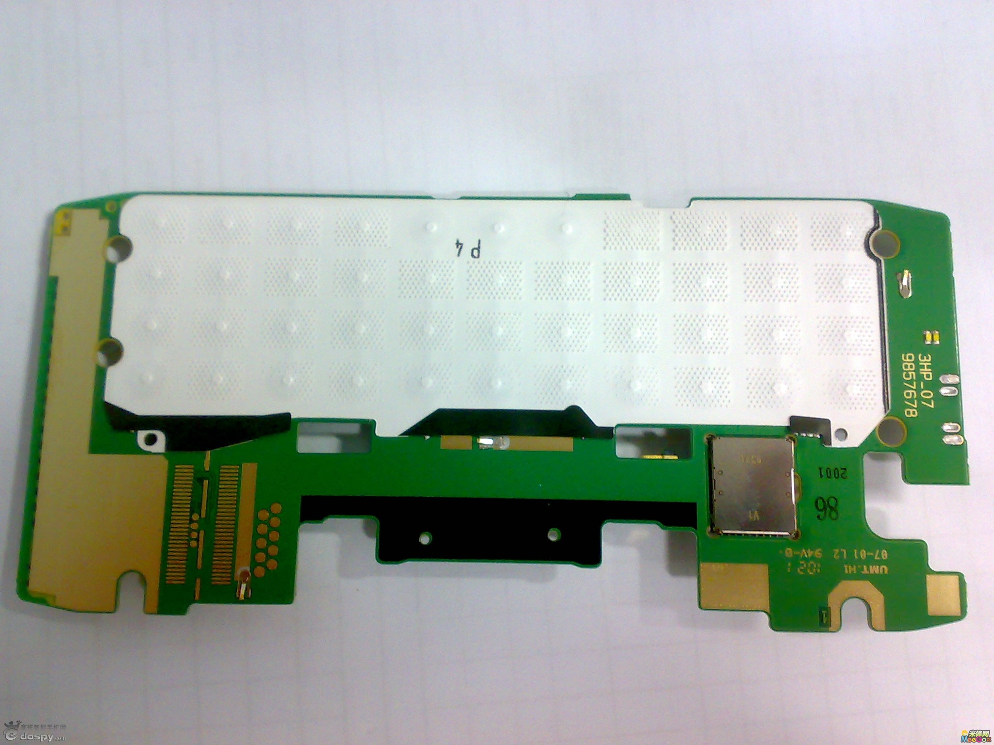 诺基亚N9真机及拆机多图曝光? 诺基亚N9真机及拆机多图曝光?