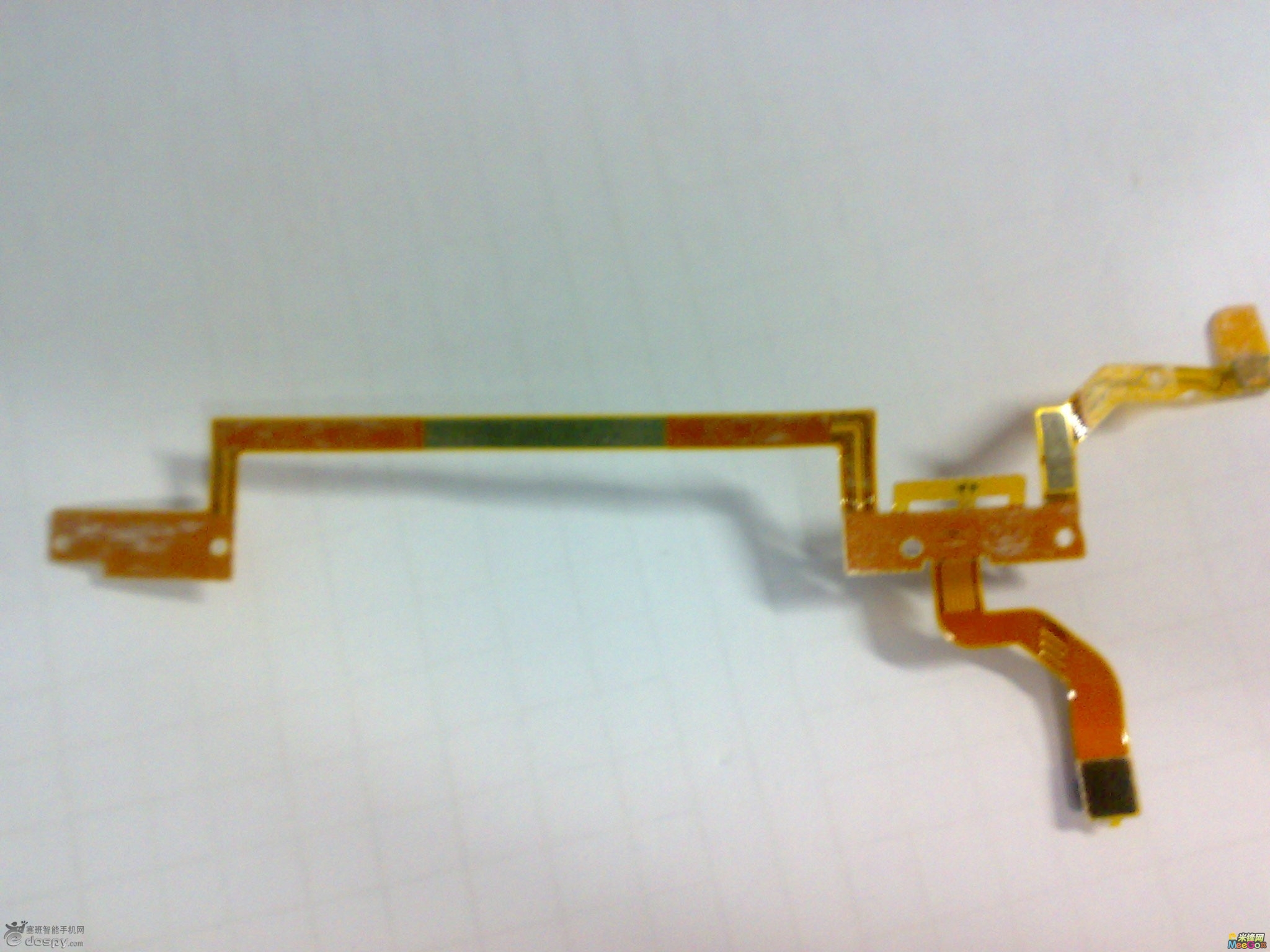 诺基亚N9真机及拆机多图曝光? 诺基亚N9真机及拆机多图曝光?