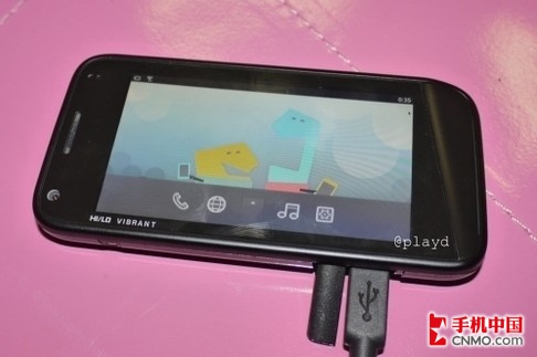 比iPad强大 诺基亚MeeGo系统平板手机 比iPad强大 诺基亚MeeGo系统平板手机