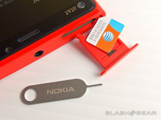 诺基亚Lumia920零售版开箱 诺基亚Lumia920零售版开箱