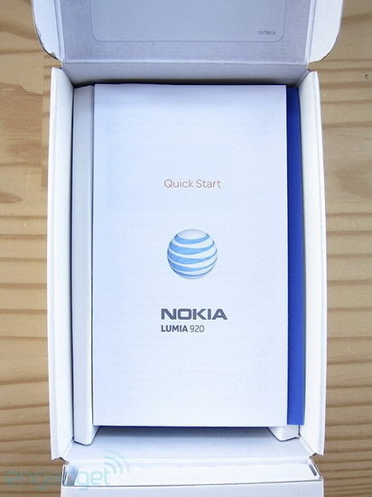 诺基亚Lumia920零售版开箱 诺基亚Lumia920零售版开箱