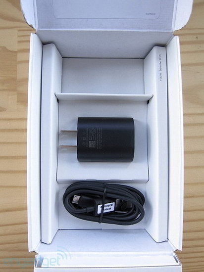 诺基亚Lumia920零售版开箱 诺基亚Lumia920零售版开箱