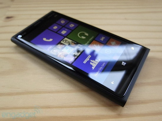 诺基亚Lumia920零售版开箱 诺基亚Lumia920零售版开箱