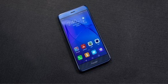 ��Ϊnova�ഺ�����ҫ8�ഺ��Ա� ��ҫ8�ഺ��ͻ�Ϊnova�ഺ���ĸ���