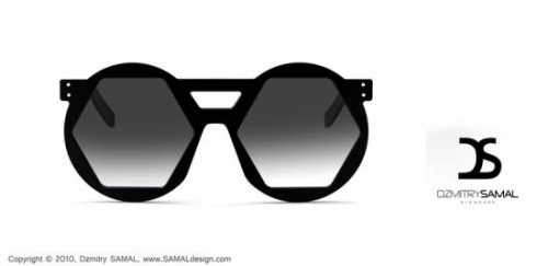 8λ��Ϸ���ֹ������۾�