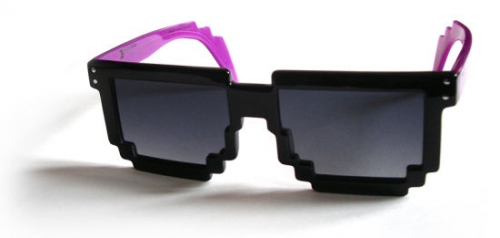 8λ��Ϸ���ֹ������۾�