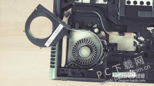 笔记本怎样清理灰尘?