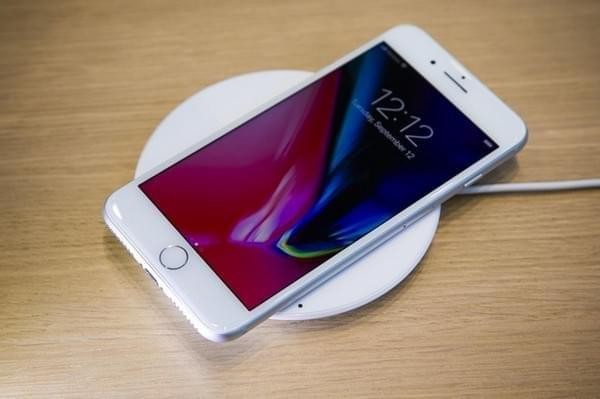 iPhone8߳