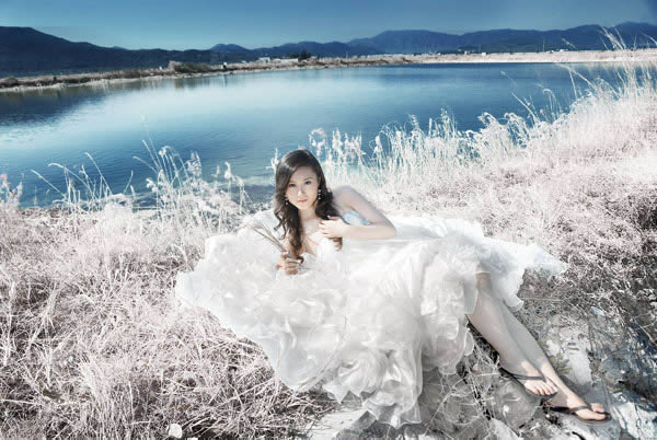 提亮唯美洁白湖景婚片色彩处理的PS教程