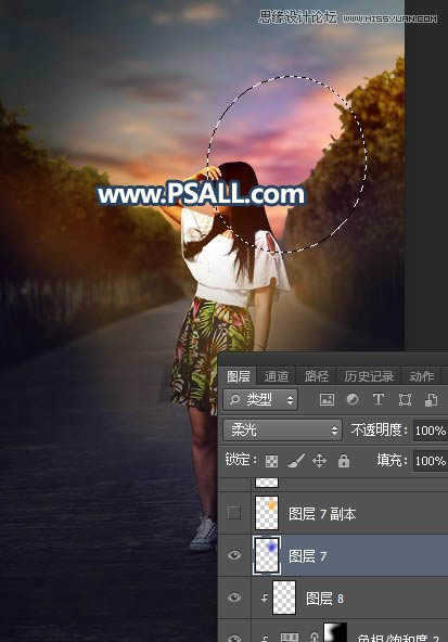 PS给外景街拍女生照片添加黄昏美景效果
