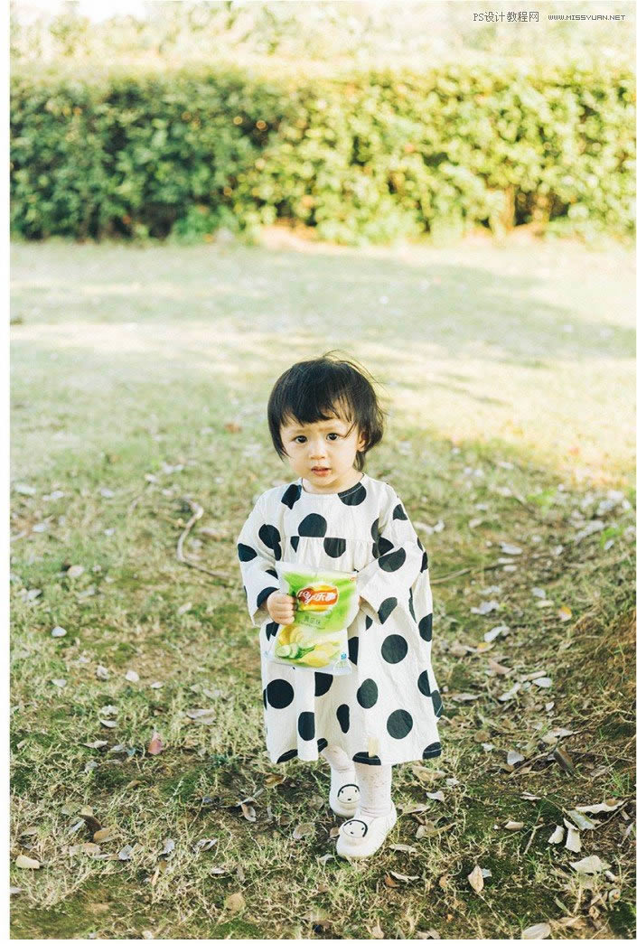 PS把草地儿童照片调成复古电影色彩