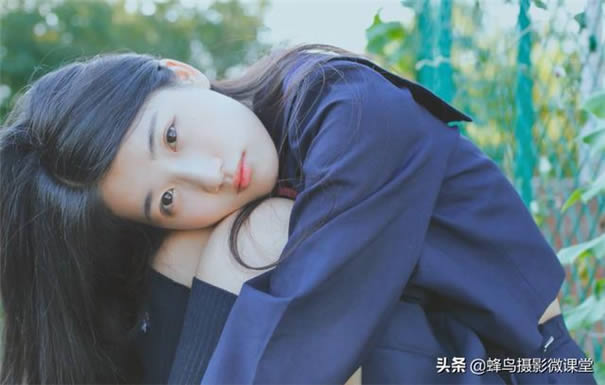 PS调出日系小清新光影女生头像照片