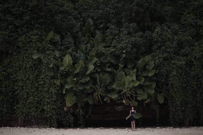 PS调出日系复古胶片艺术男生头像照片