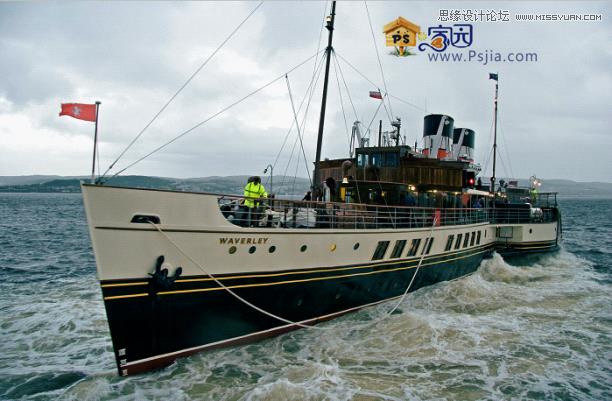 PS调出HDR渲染效果的海上轮船图片