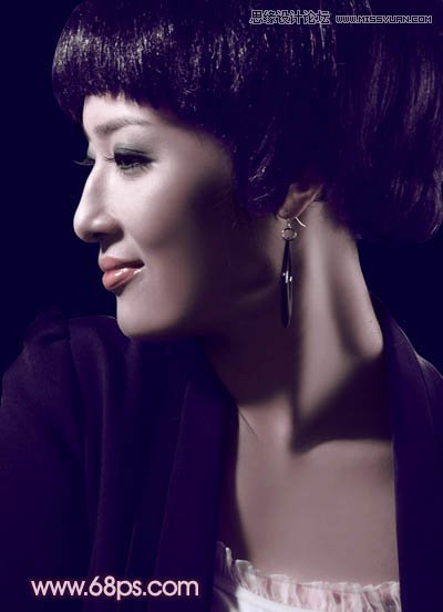 PS调出质感暗紫色短发女生头像照片