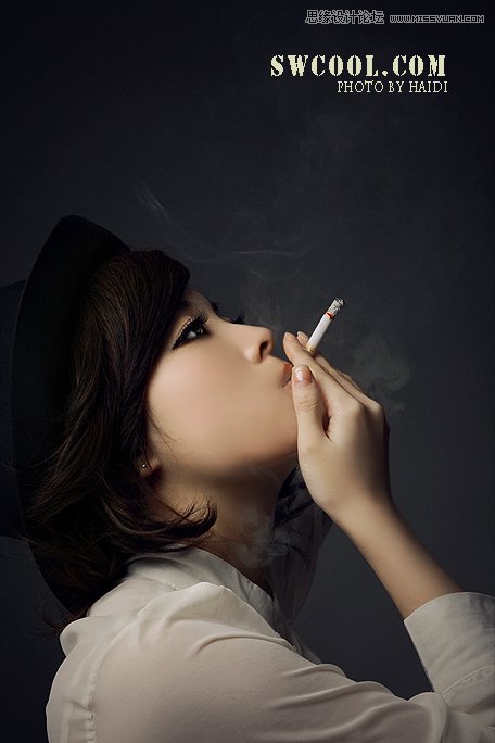 调出黄褐色抽烟女孩写真照片的PS教程