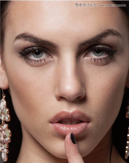 对高清美女肖像照片精修磨皮处理的PS教程