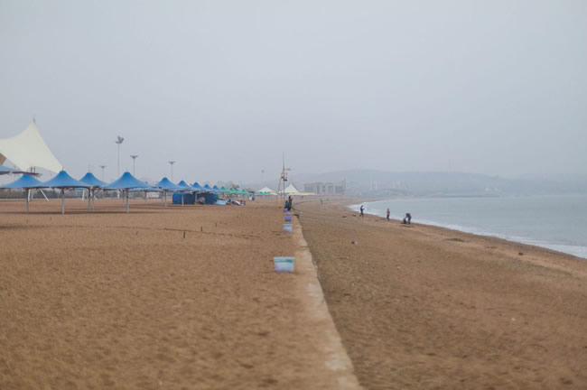 Photoshop调出海边沙滩人像电影胶片效果