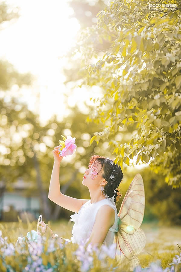 用PS调出暖色阳光色彩的清新女孩照片