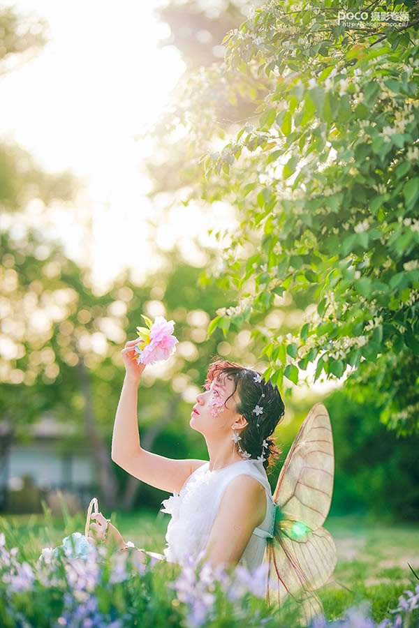 用PS调出暖色阳光色彩的清新女孩照片