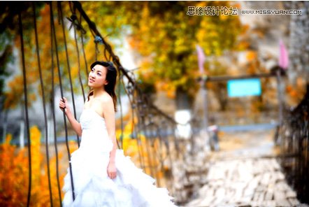 PS把新娘婚纱照片调成金黄秋季效果