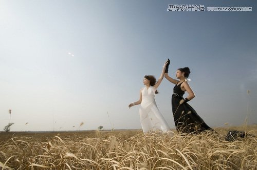 PS把外景摄影照片调成冷色大片效果