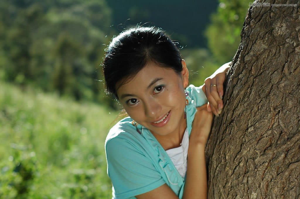 PS把黝黑逆光人像照片调成水润亮白效果