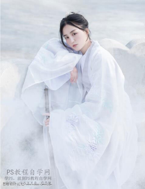 调出洁白仙境白衣女子图片的PS教程