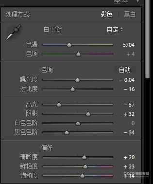 Photoshop调出暖黄色锦衣卫图片效果