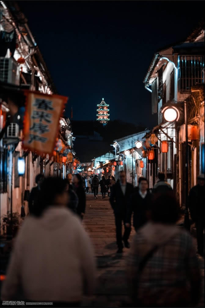 调出冷色灯光夜景仿古乡村街景照片的PS教程