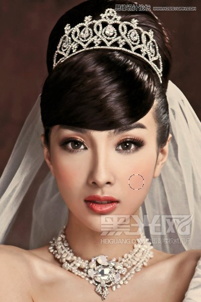 调出高贵质感米黄女王婚纱照片的PS教程