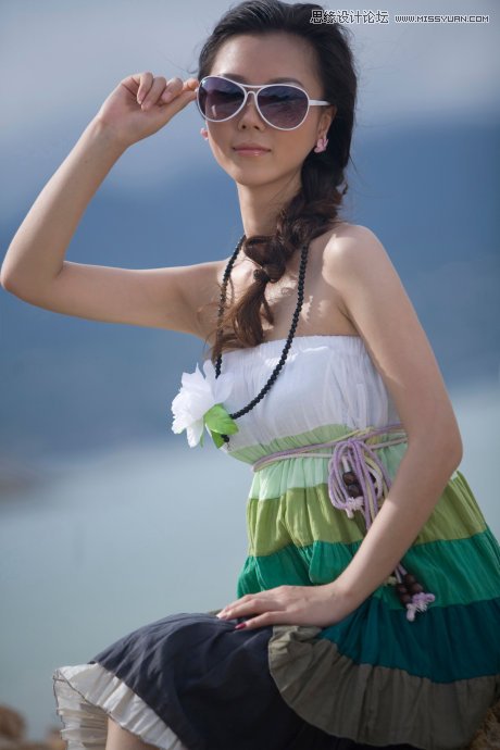 把昏暗女孩照片调成通透水润色彩的PS教程