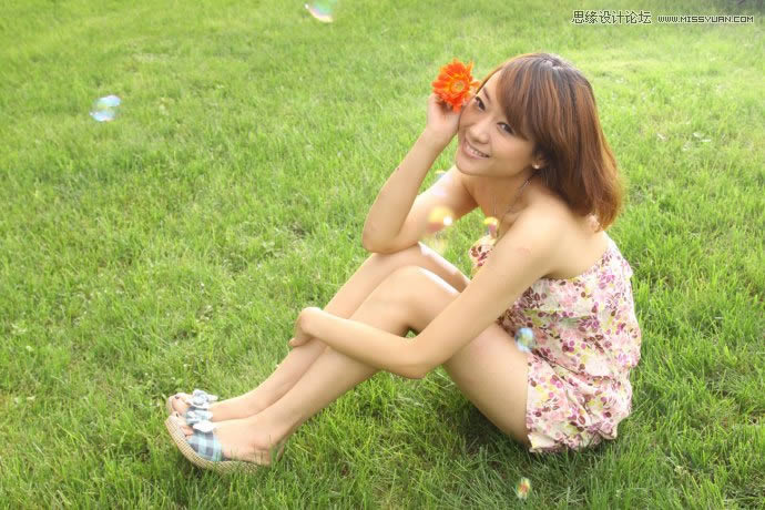 PS把草地人物照片调成阳光日系淡雅效果