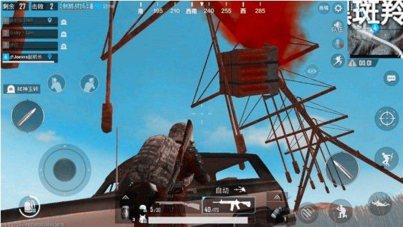 《绝地求生刺激战场》空投掉在树上怎么捡